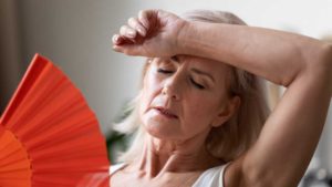 menopauza változó kor tünetek